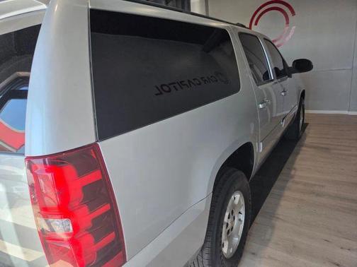 2013 Chevrolet Suburban 1500 LS