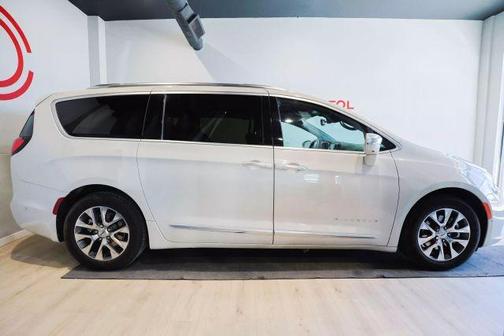 2021 Chrysler Pacifica Hybrid Pinnacle