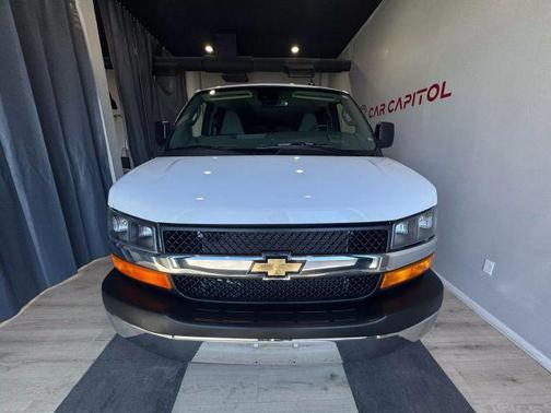 2024 Chevrolet Express 3500 LT