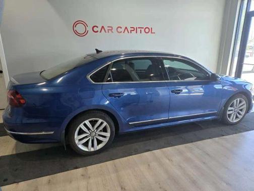 2017 Volkswagen Passat 1.8T SE w/Technology