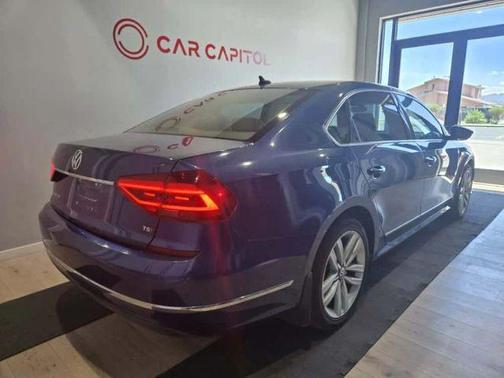 2017 Volkswagen Passat 1.8T SE w/Technology