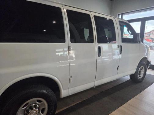 2018 Chevrolet Express 2500 LT