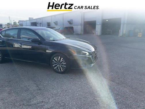 2025 Nissan Altima SV FWD