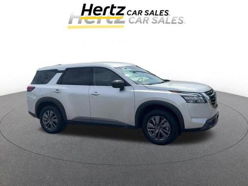 2024 Nissan Pathfinder S FWD