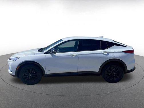 Summit White 2025 Buick Envista Sport Touring FWD