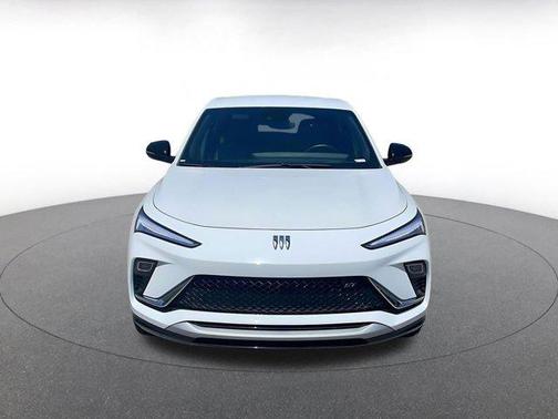 Summit White 2025 Buick Envista Sport Touring FWD