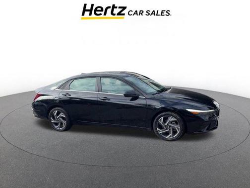 2025 Hyundai ELANTRA SEL