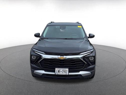 Mosaic Black Metallic 2025 Chevrolet Trailblazer LT