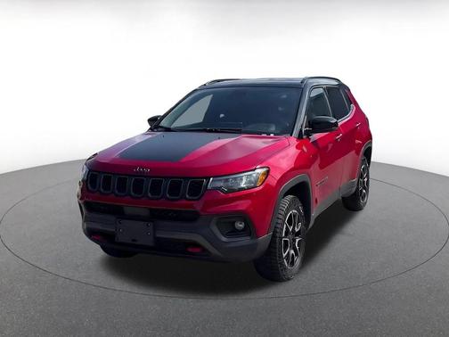 Red Hot Pearlcoat 2025 Jeep Compass Trailhawk