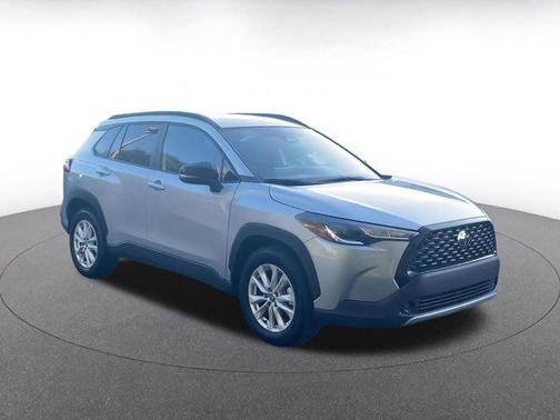 2025 Toyota Corolla Cross LE