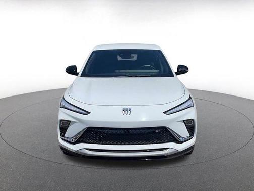 Summit White 2025 Buick Envista Sport Touring FWD