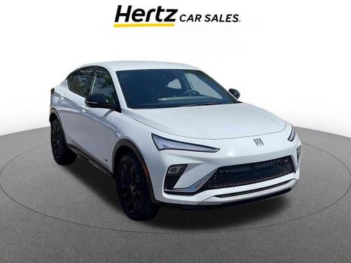 Summit White 2025 Buick Envista Sport Touring FWD