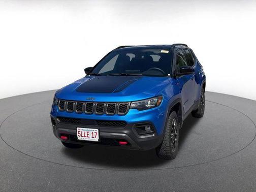2025 Jeep Compass Trailhawk