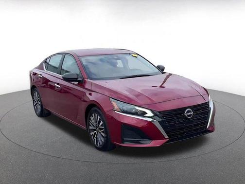 2025 Nissan Altima SV FWD