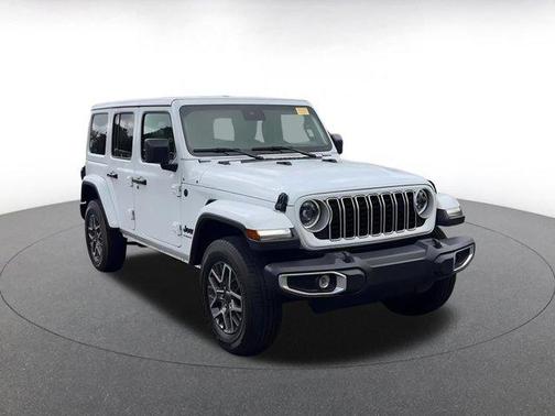 2025 Jeep Wrangler 4-Door Sahara 4x4