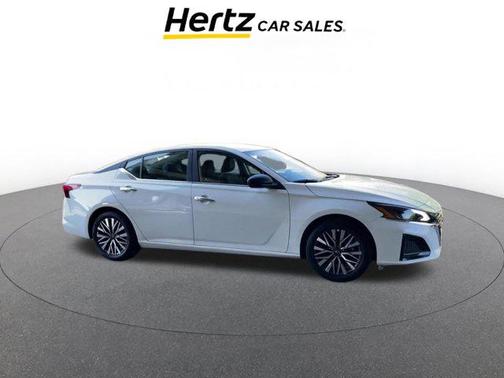 Glacier White 2025 Nissan Altima SV FWD