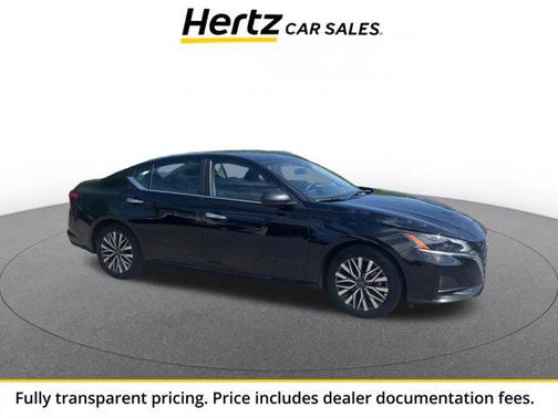 Super Black 2025 Nissan Altima SV FWD