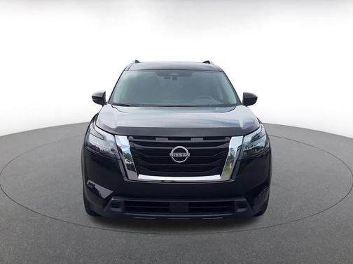 Super Black 2025 Nissan Pathfinder SV 4WD