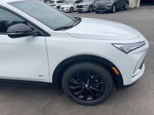 2025 Buick Envista Sport Touring FWD