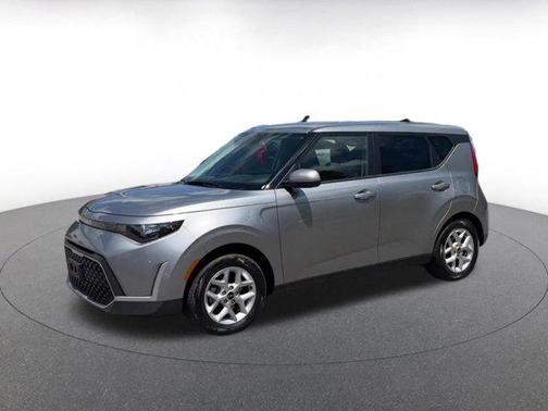 Steel Gray 2025 Kia Soul LX