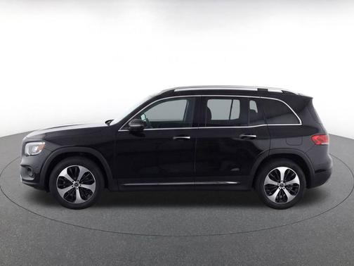 Black 2025 Mercedes-Benz GLB 250 4MATIC