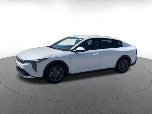 Snow White Pearl 2025 Kia K4 LXS