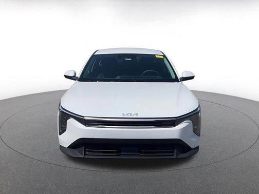 Snow White Pearl 2025 Kia K4 LXS