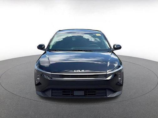 Aurora Black Pearl 2025 Kia K4 LXS