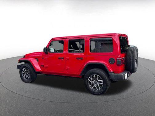 2025 Jeep Wrangler 4-Door Sahara 4x4