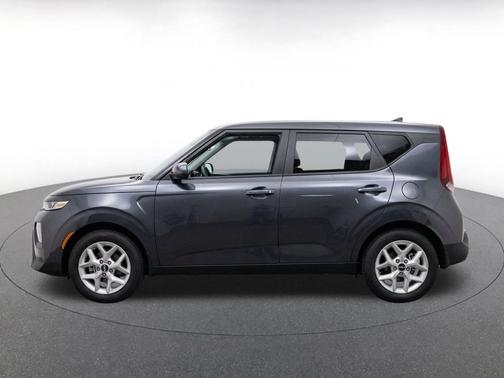 Gravity Gray 2025 Kia Soul LX