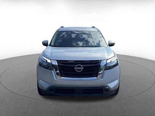 Brilliant Silver Metallic 2025 Nissan Pathfinder SV 4WD