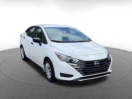 2024 Nissan Versa 1.6 S