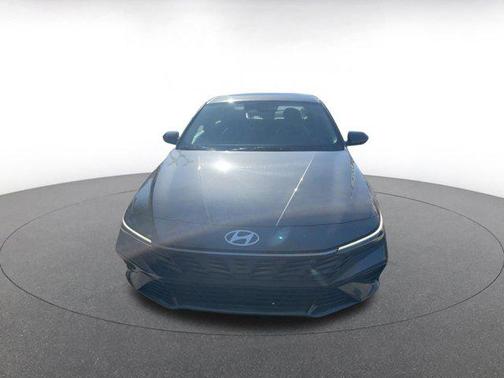 2025 Hyundai ELANTRA HEV Limited