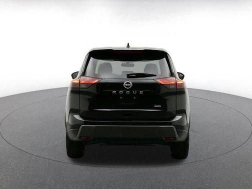 Super Black 2025 Nissan Rogue SV