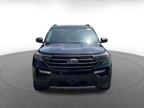 Agate Black Metallic 2023 Ford Explorer XLT