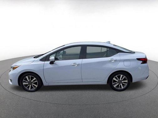 Gray Sky Pearl 2025 Nissan Versa 1.6 SV
