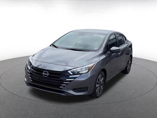 Gun Metallic 2025 Nissan Versa 1.6 SV