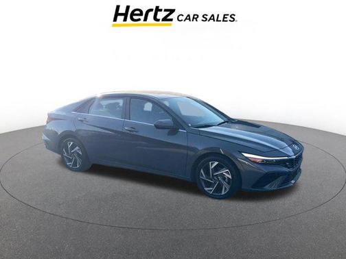 2025 Hyundai ELANTRA SEL