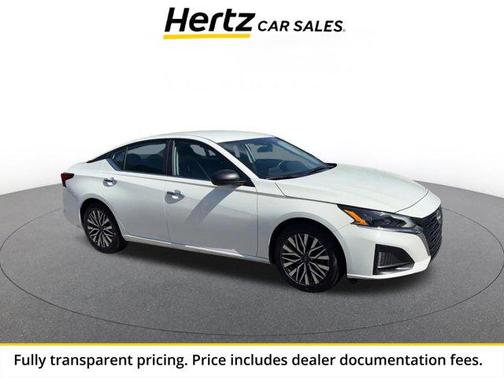 Glacier White 2025 Nissan Altima SV FWD