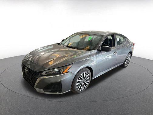 Gun Metallic 2025 Nissan Altima SV FWD