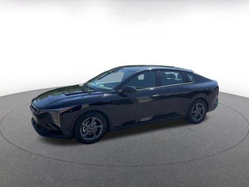 Aurora Black Pearl 2025 Kia K4 LXS