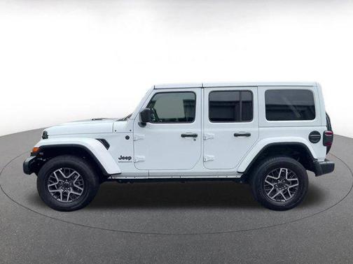 2025 Jeep Wrangler 4-Door Sahara 4x4