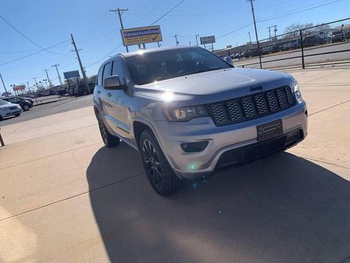 2017 Jeep Grand Cherokee Altitude