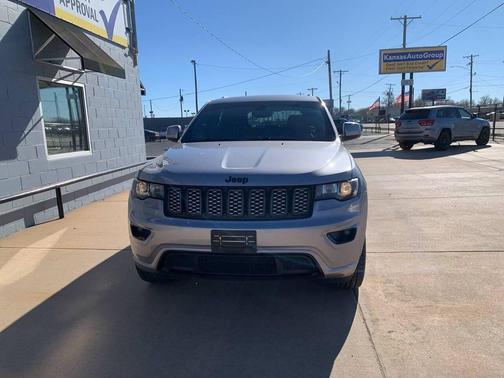 2017 Jeep Grand Cherokee Altitude
