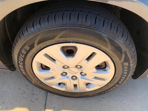 Granite Pearlcoat 2017 Dodge Grand Caravan SE