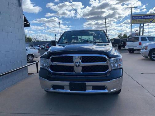 2017 RAM 1500 SLT