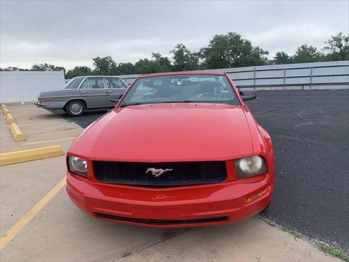 2008 Ford Mustang Deluxe