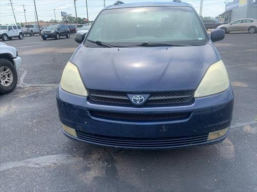 2005 Toyota Sienna XLE