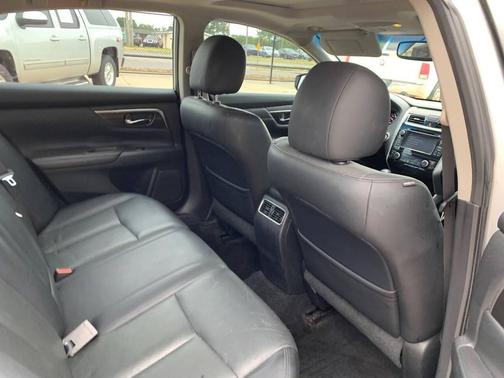 Brilliant Silver 2014 Nissan Altima 3.5 SL