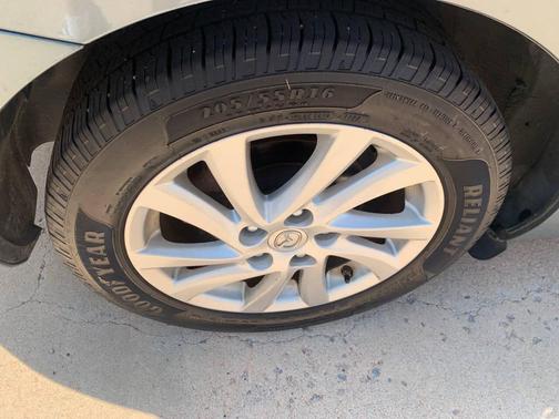 2012 Mazda Mazda3 i Grand Touring